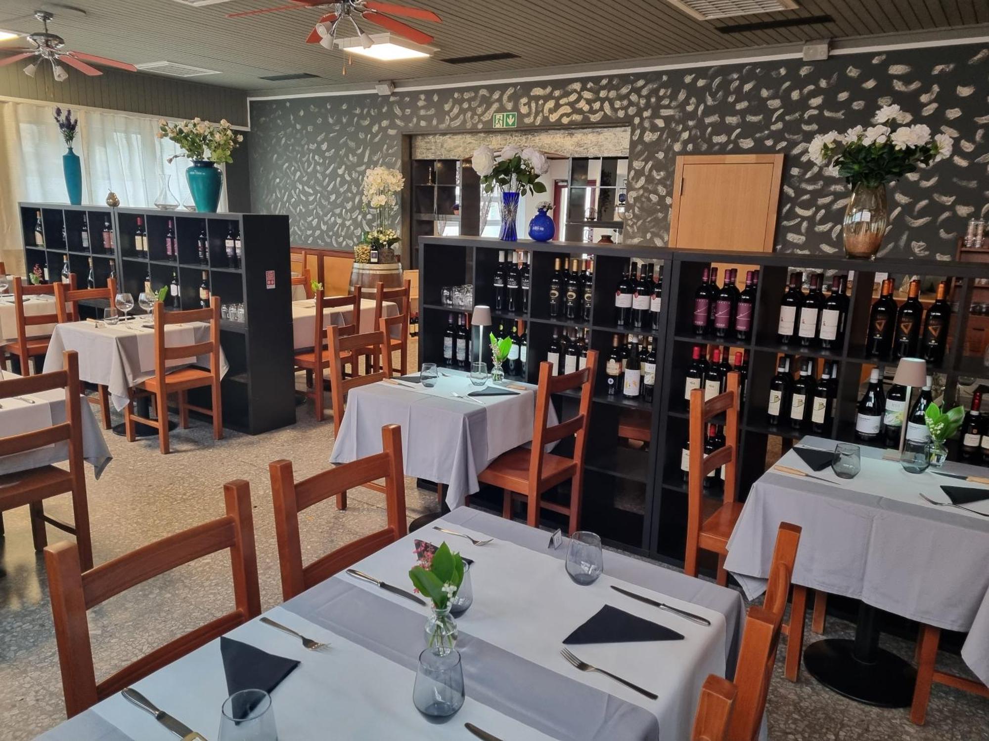 Ristorante Pizzeria Al Posta, Con Alogio Hotel Malvaglia Bagian luar foto