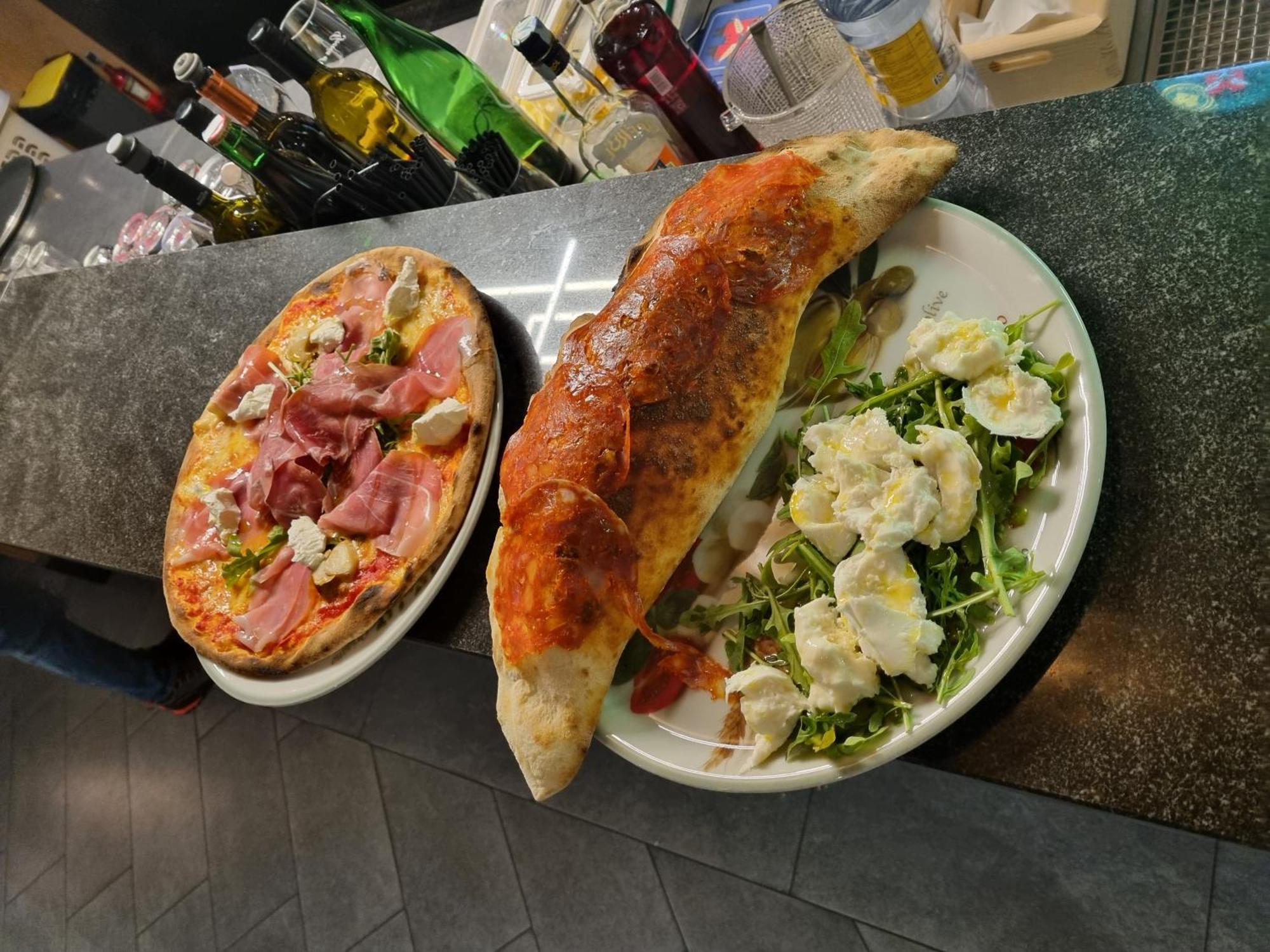 Ristorante Pizzeria Al Posta, Con Alogio Hotel Malvaglia Bagian luar foto